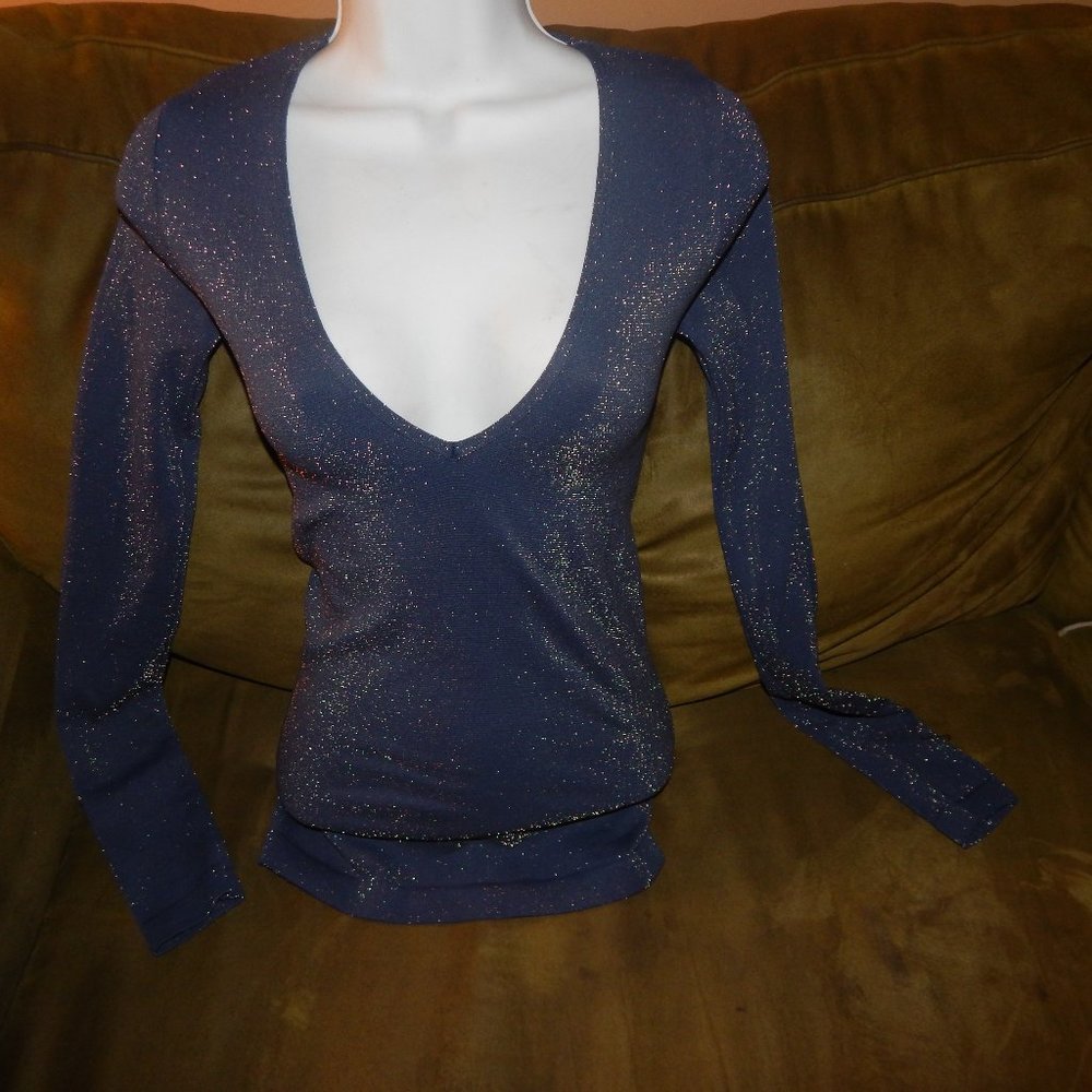 FREE PEOPLE SEXY LONG SLEEVE V NECK